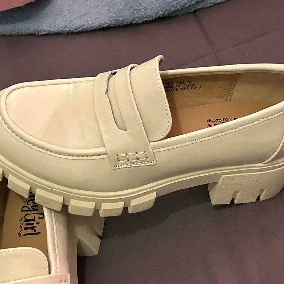 Corkys Cream Chunky Loafers - Picture 4 of 7